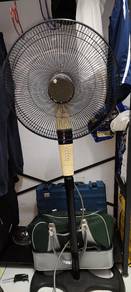 XMA-168SF Stand Fan 16" Inches 5 Blades Home & Hou