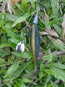 Set Spinnerbait Ramu 2in1 & Jighead Custom 8g Free