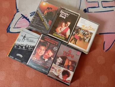 Lot Vintage Musical Cassette 