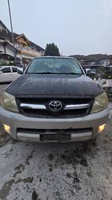 Toyota Hilux G in Ulu Tiram, JHR