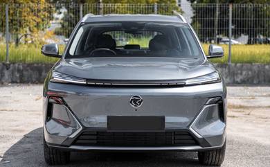 Proton eMas 7 PRIME PHEV in Kota Kemuning, SGR
