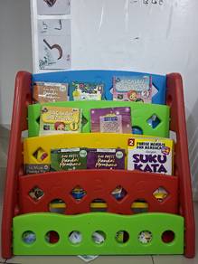 Rak buku kanak kanak