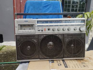radio lama untuk hiasan