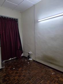 Room in Masai, JHR