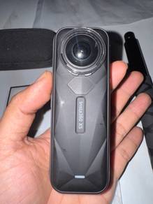 Insta360 X5