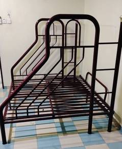 Rangka Katil Dua Tingkat Besi Padu (Second Hand)
