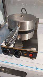 Waffle Baker