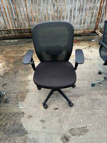 Fabric Mesh Kerusi Office Chairs
