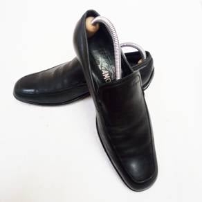 Salvatore Ferragamo Men's Solid Black Slip On Shoe