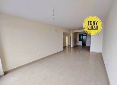 Condominium For Sale in All Seasons Park