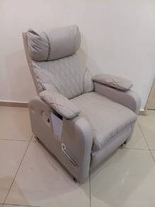 flat comfortable lying chair 