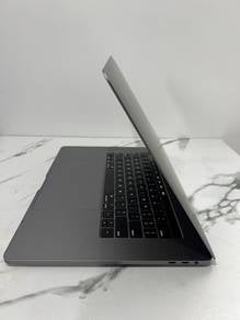 low cycle count macbook pro 2018 15inch touchbar