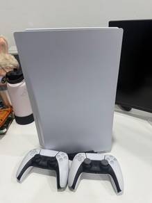 PS5 825GB (95% new)