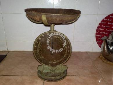 Timbang antik antique weighing scale