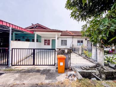 1-storey Terraced House For Sale in Banting,SGR