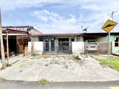 1-storey Terraced House For Sale in Banting,SGR