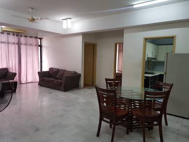 Condominium For Rent in Villa Putra
