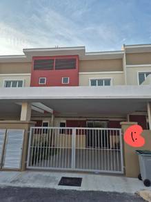 Terraced House For Rent in Labu,NSN