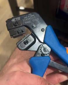 Crimping Tool For Electrical Connectors