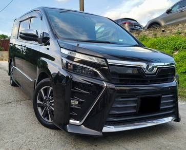 Toyota Voxy ZS KIRAMEKI II in Sungai Besi, KUL