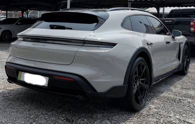 Porsche Taycan 4S CROSS TURISMO in Damansara, KUL