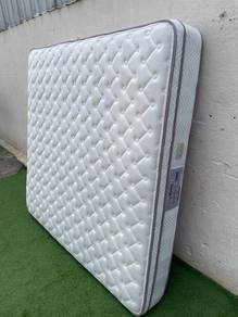 YE50F Tilam King Pocket Spring Mattress 12" VONO