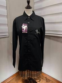 Modern Amusement button up M 3147