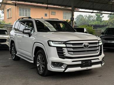 Toyota Land Cruiser ZX in Kuching, SWK