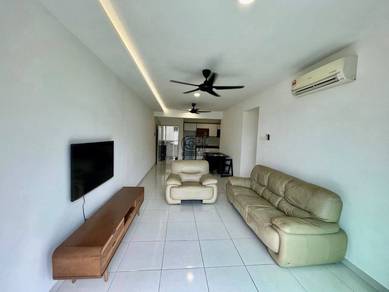 Condominium For Rent in Fairview Residence