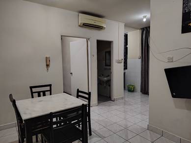 Apartment For Rent in Melinsung Summer Bay Resort Apartment