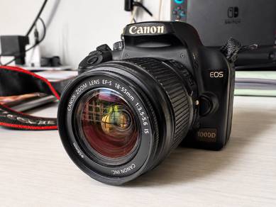 Canon EOS 1000D DSLR + 18-55mm IS Lens