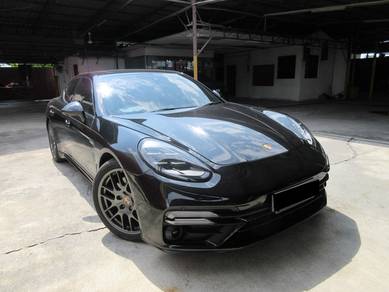 2014 Porsche Panamera 4