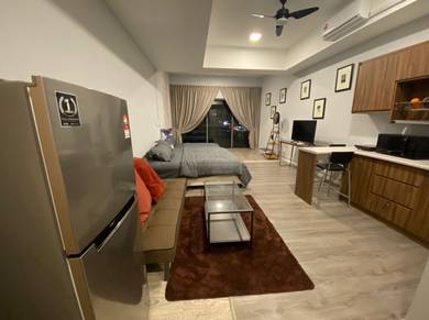 Service Residence For Rent in Icon Residenz @ Icon City