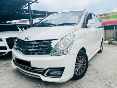 Hyundai Grand Starex ROYALE in Old Klang Road, KUL