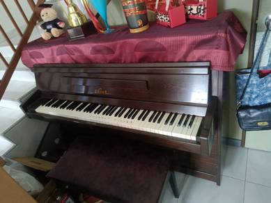 Nieer piano for sale