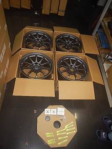 CE28N-P M-Spec 18x10J +40 5H120 Rims FL5 Type R