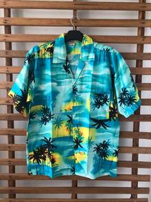 Vintage 1960 Gold Fish Hawaiian shirt make Japan