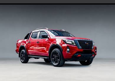 Nissan Navara PRO-4X in Others, SGR