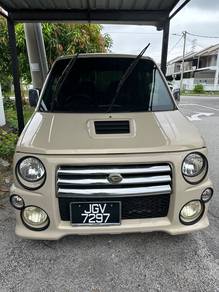 Perodua Kenari EZ in Puncak Alam, SGR