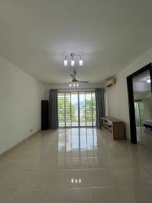 Condominium For Rent in Riana Green East