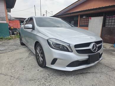 Mercedes Benz A200 200 BlueEFCY (CBU) in Kajang, SGR
