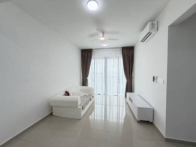 Condominium For Rent in Ideal Venice Residency
