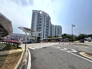 Condominium For Sale in Flora Rosa
