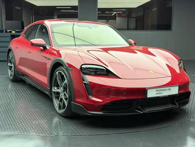 Porsche Taycan TURBO CROSS TURISMO in Chan Sow Lin, KUL