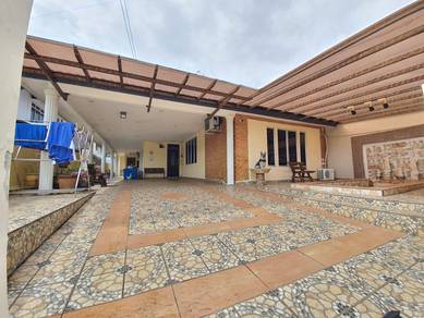 Semi-Detached House For Sale in Perling,JHR