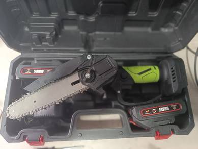 cordless chainsaw