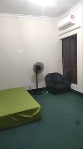 Condominium For Rent in Marina Court