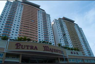 Condominium For Rent in Putra Majestik