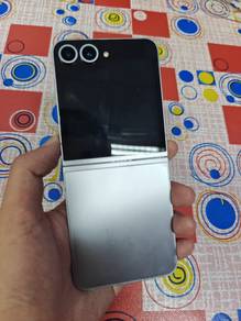 Samsung ZFlip 6 