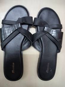 Bata casual shoes for female